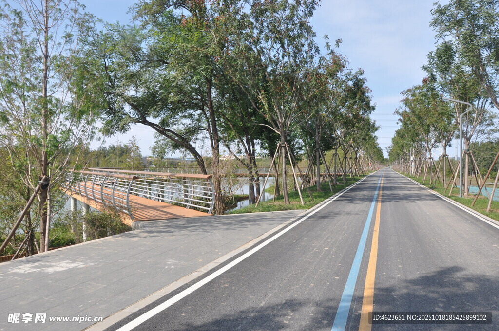 北京朝阳坝河景观