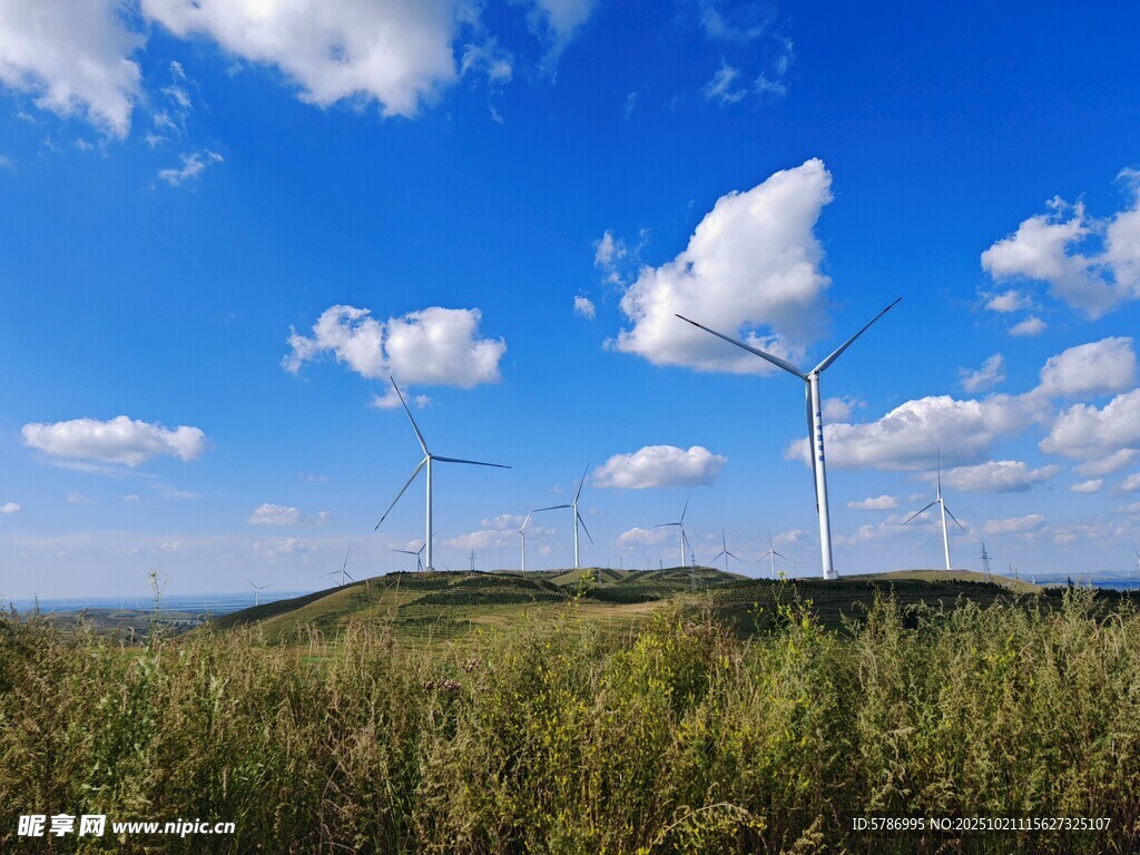 草原天路风力发电