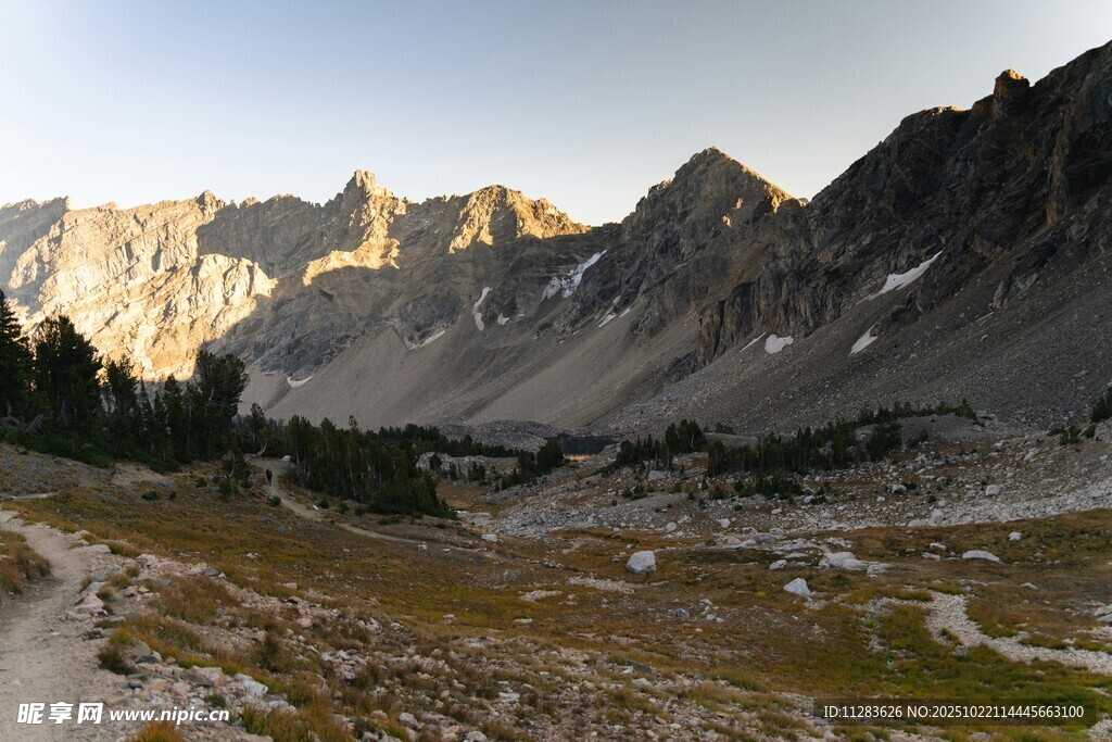 山间美景