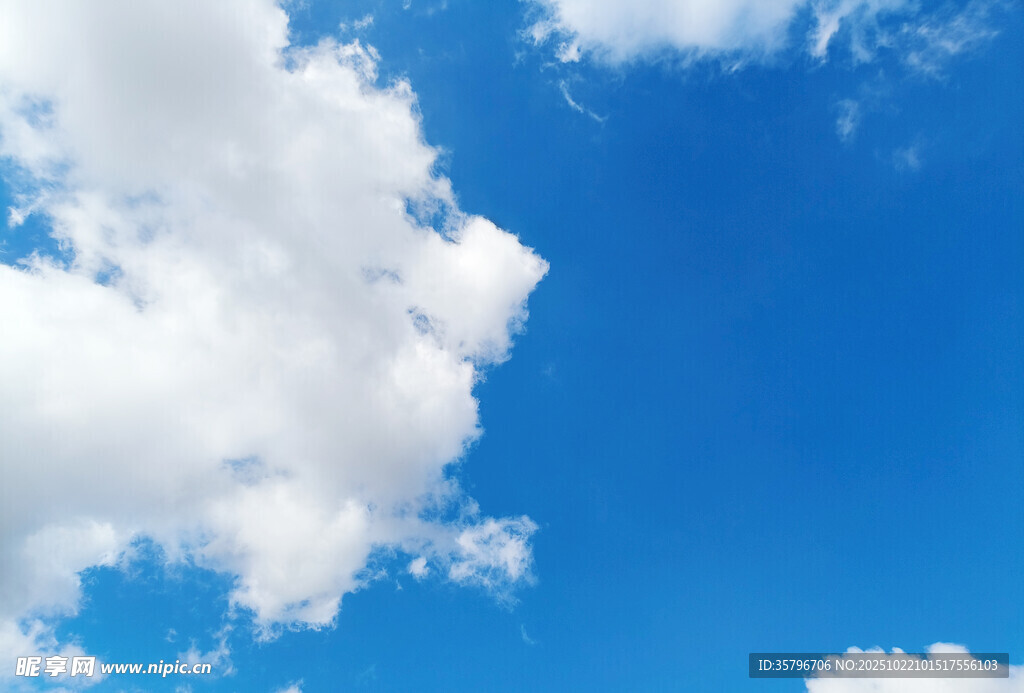 蓝天白云美景