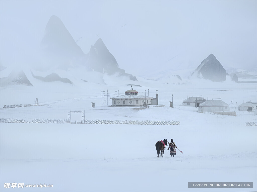 雪地蒙古包