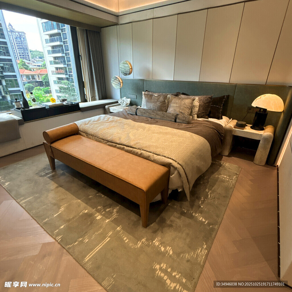 现代风格温馨卧室空间