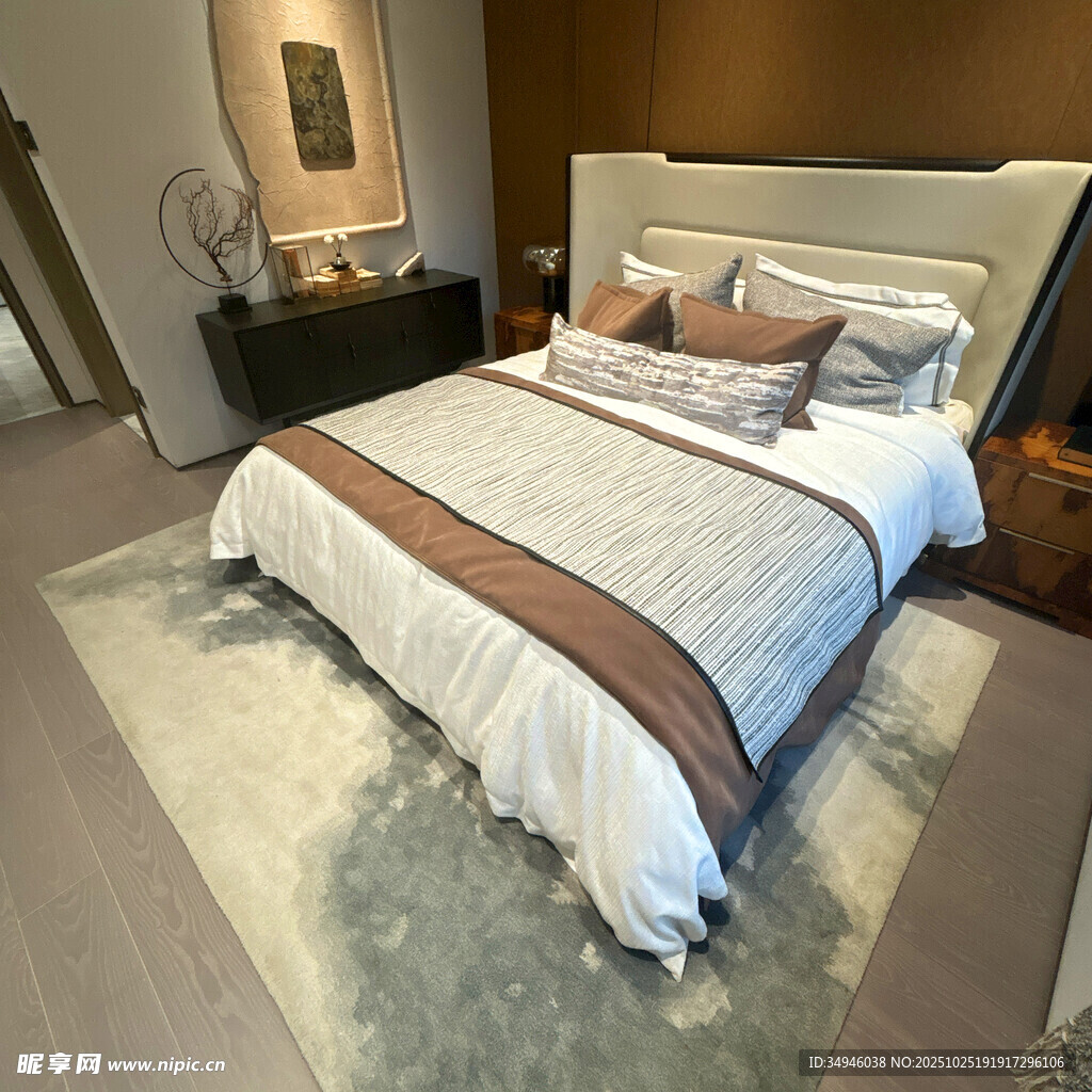 现代简约风格卧室床铺