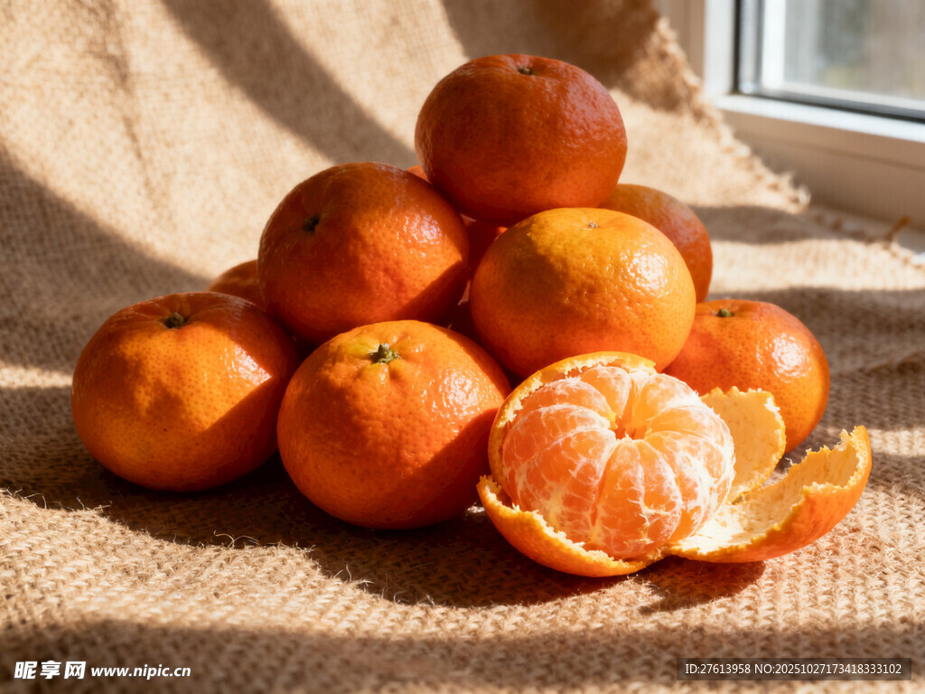 堆叠的橘子