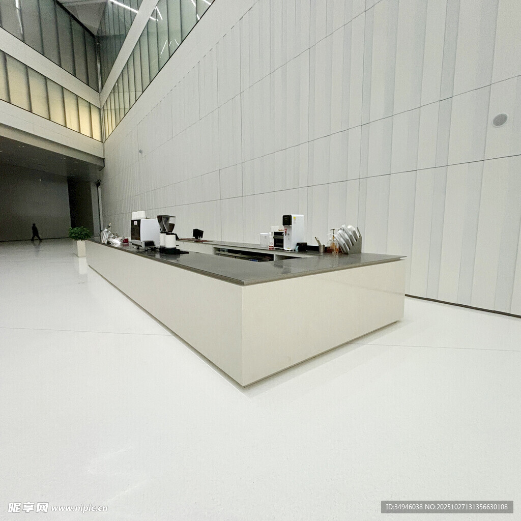 现代简约风格的室内接待台