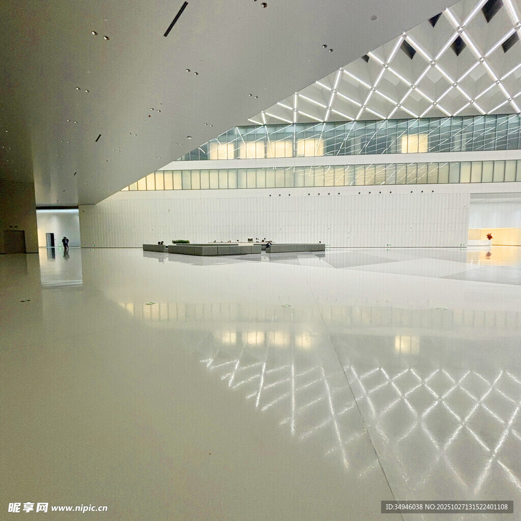 现代建筑大厅内景
