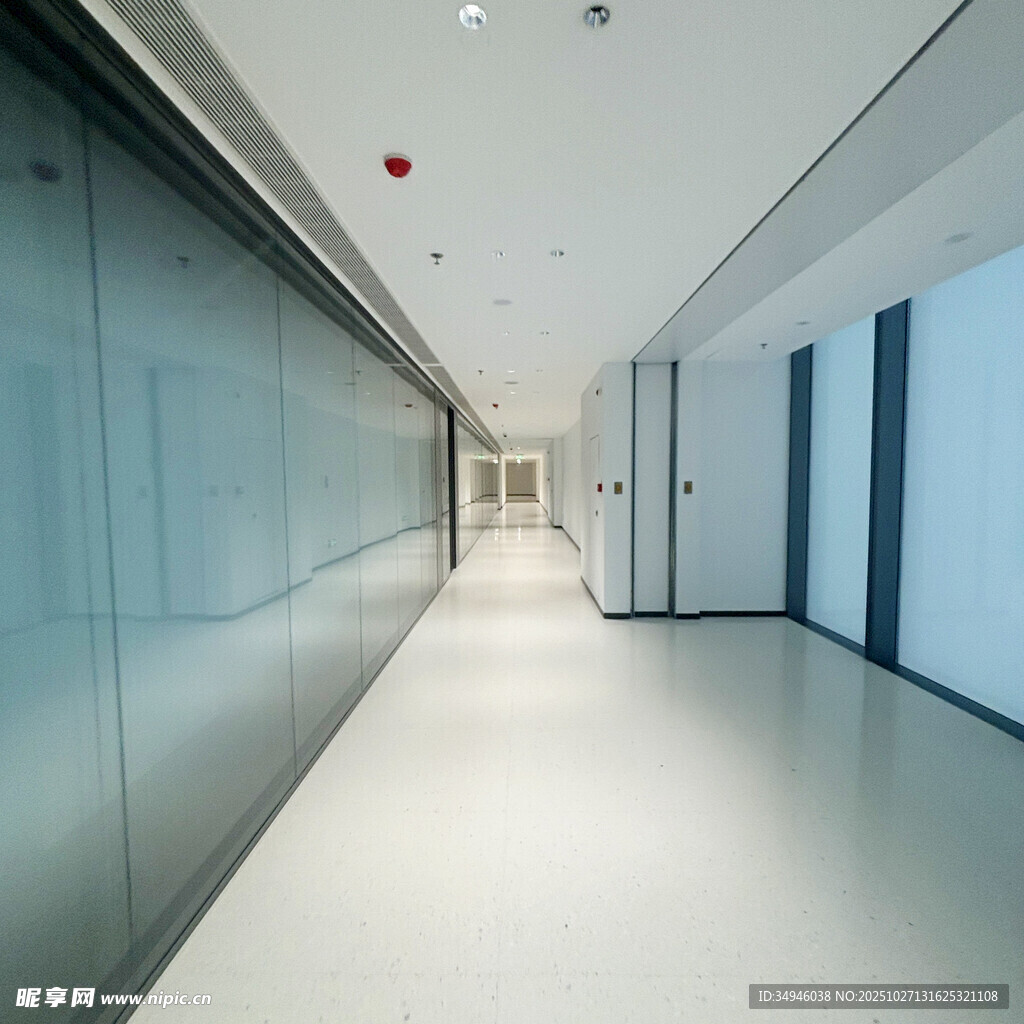 现代简约风格的办公走廊