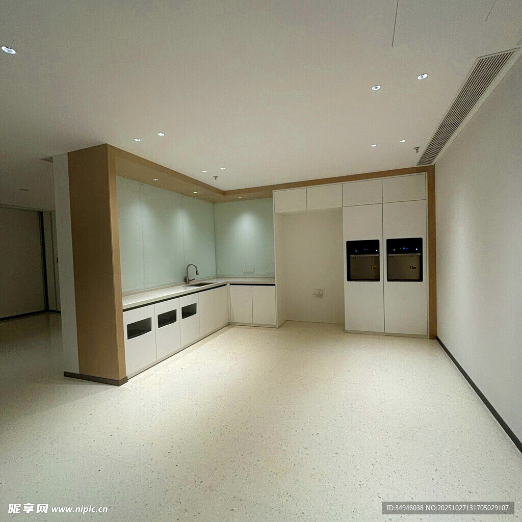 现代简约风空旷室内空间