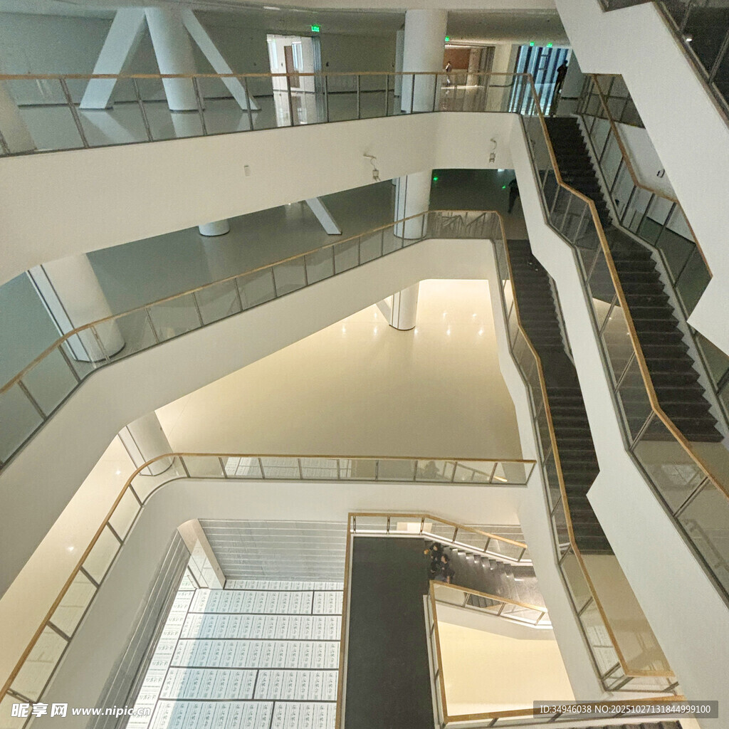 现代商场多层室内空间景观