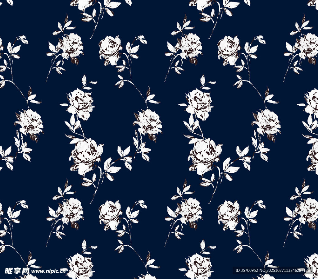 深蓝底白花花卉图案