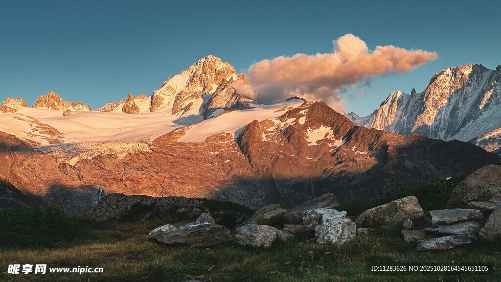 壮丽山景