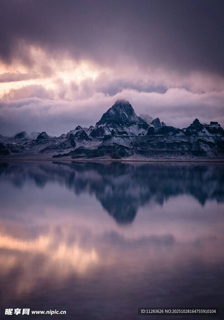 梦幻山水倒影美景