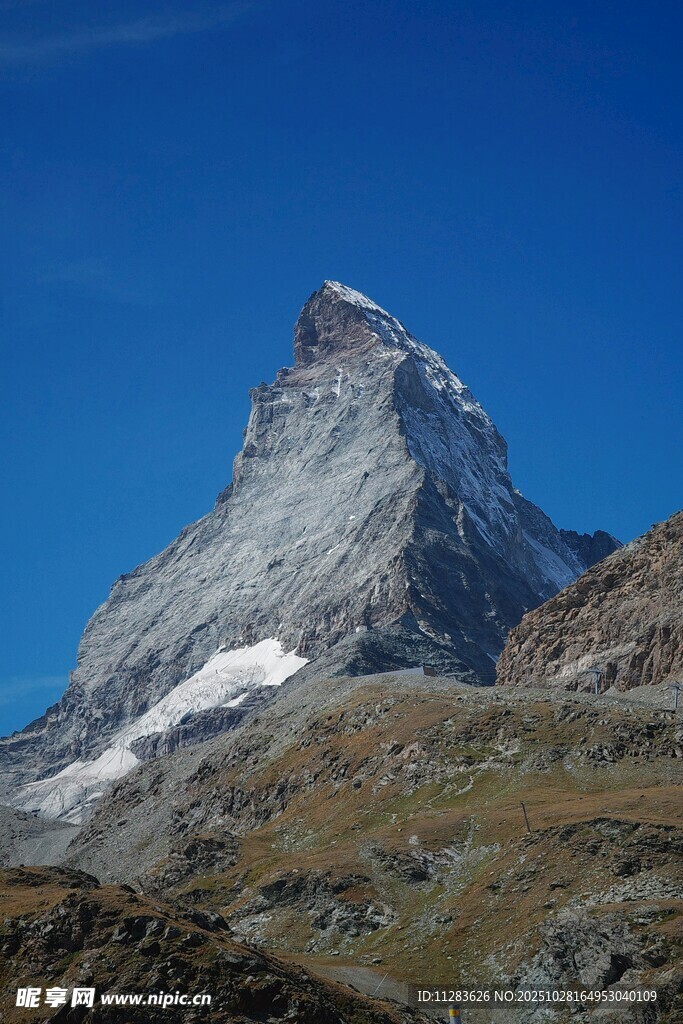 马特洪峰壮丽山景