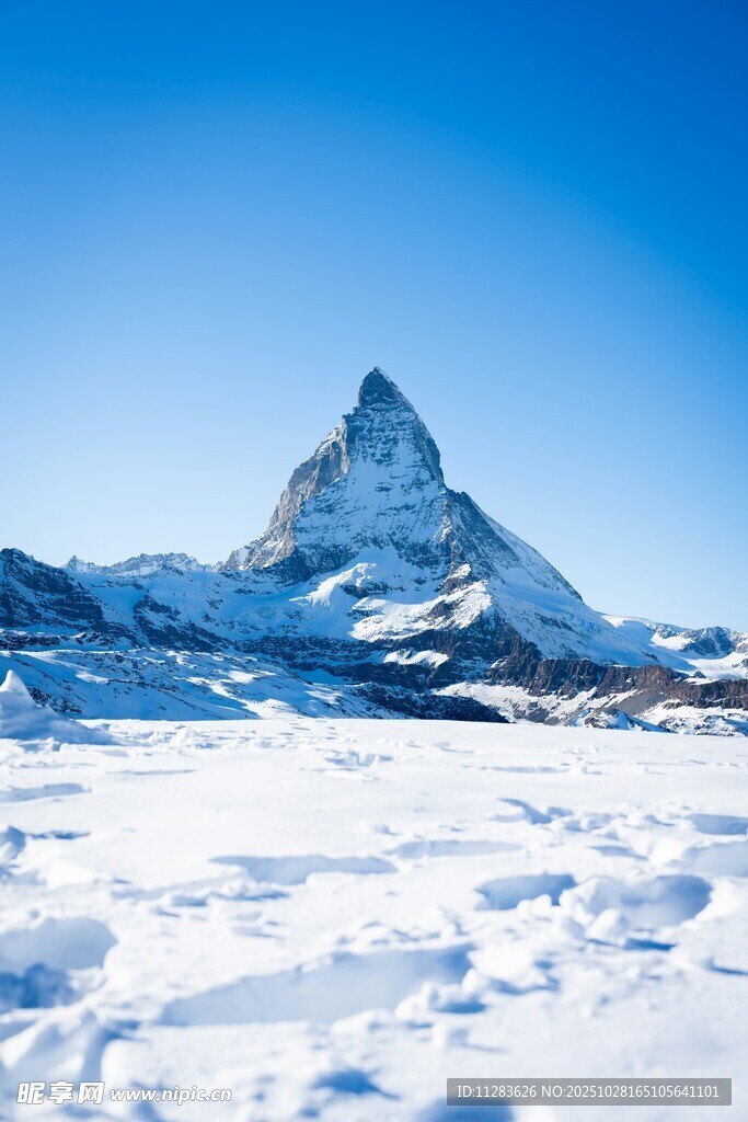 马特洪峰雪景