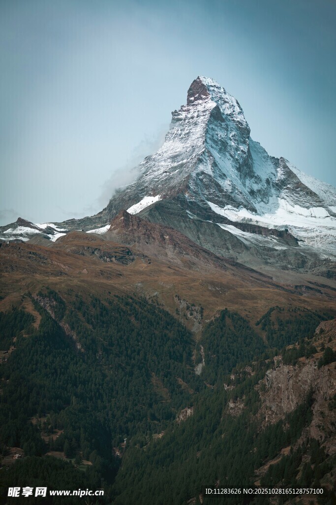 马特洪峰壮丽山景
