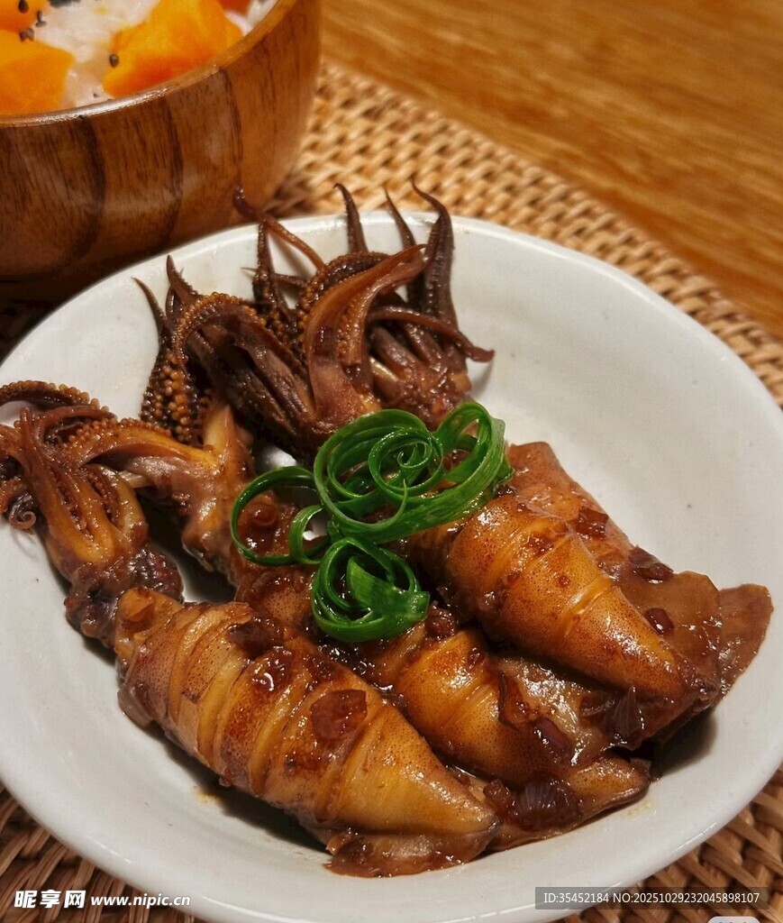 酱烧鱿鱼