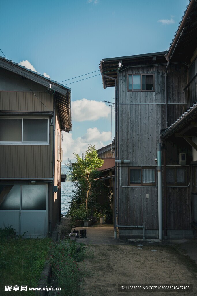 日式民居小巷景致