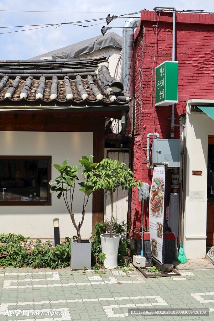 日式街边建筑景致