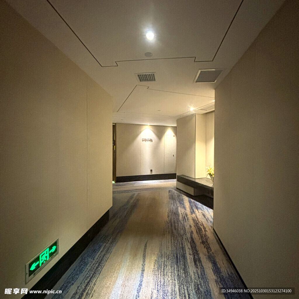 现代风格走廊室内场景