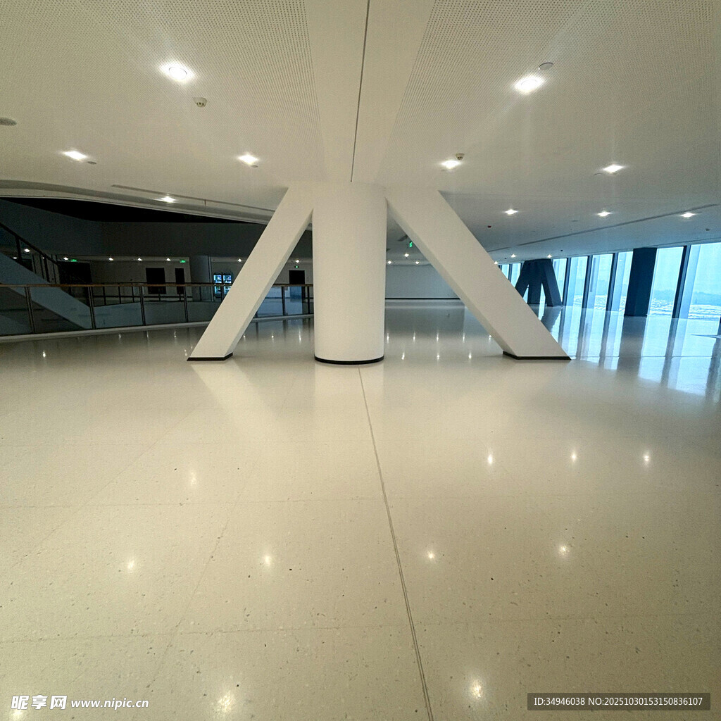 现代空旷大厅室内空间