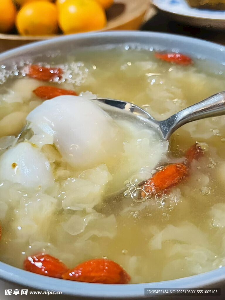 枸杞鸡蛋百合羹