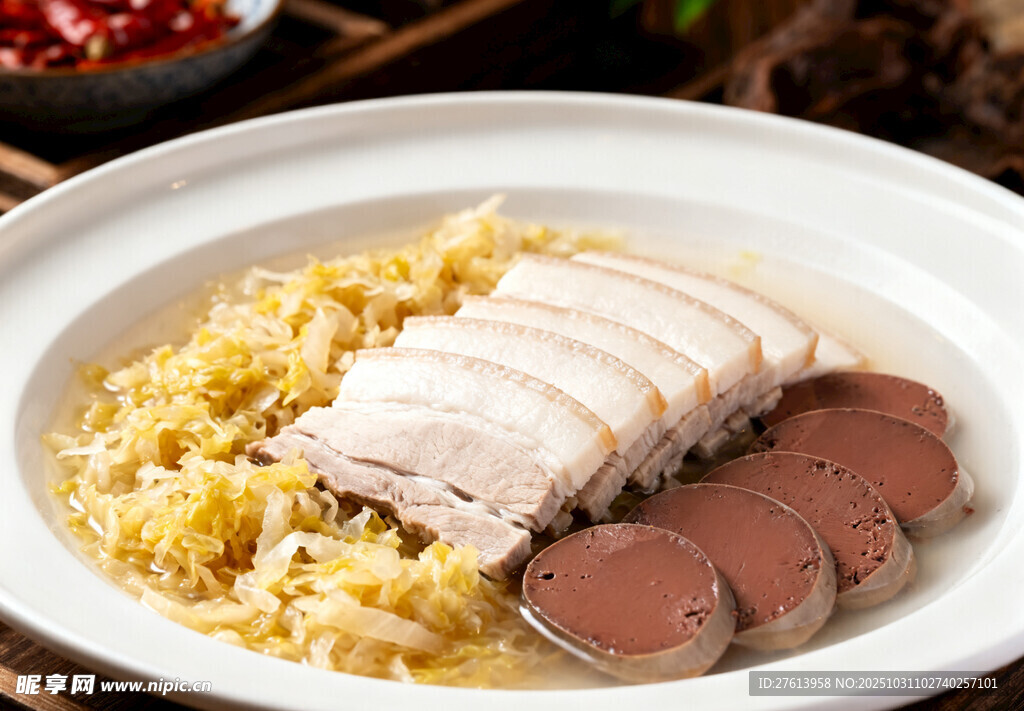 酸菜白肉血肠