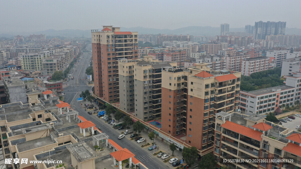 城市建筑群俯瞰景象