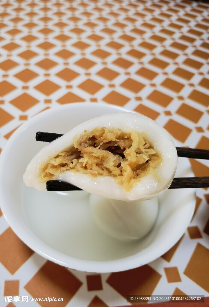 肉馅汤圆