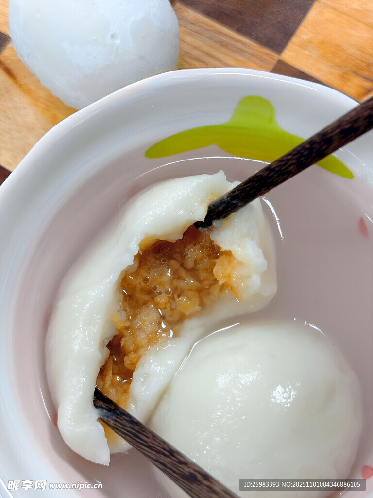 肉馅汤圆