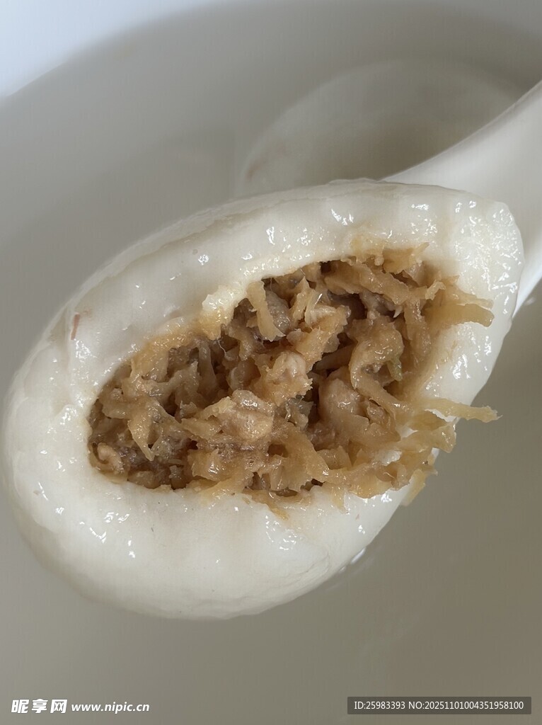 肉馅汤圆