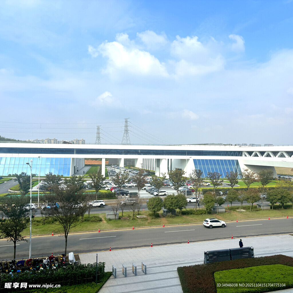 现代化大型建筑外观景观