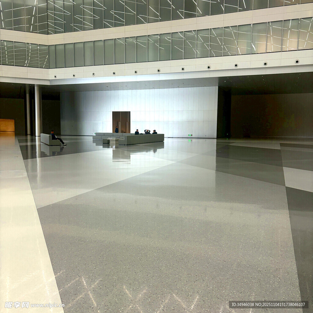 宽敞明亮的现代化大厅