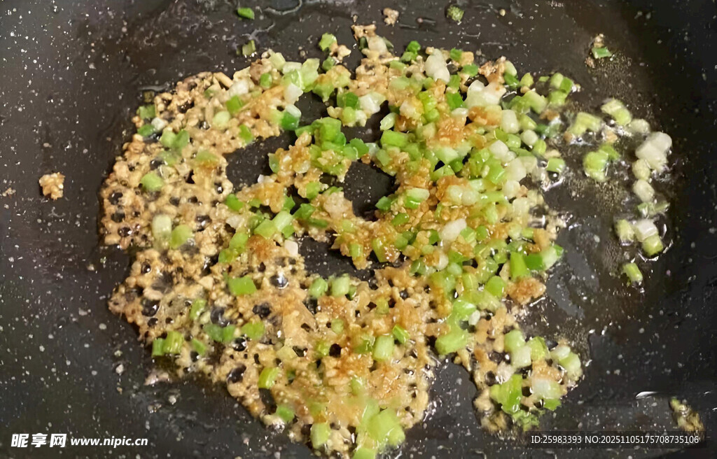 炒葱花肉碎