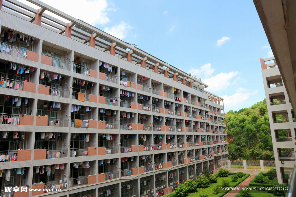 学校宿舍楼