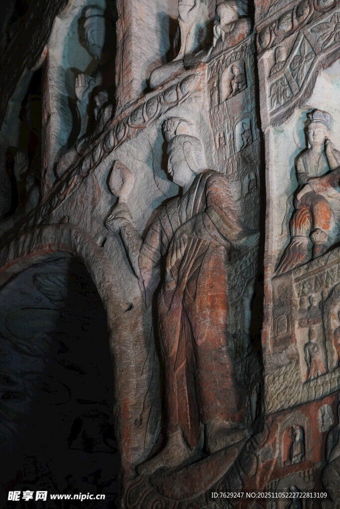 云冈石窟异域风格壁画石刻