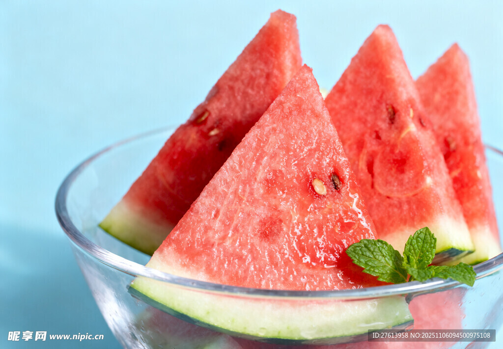 玻璃碗中的西瓜
