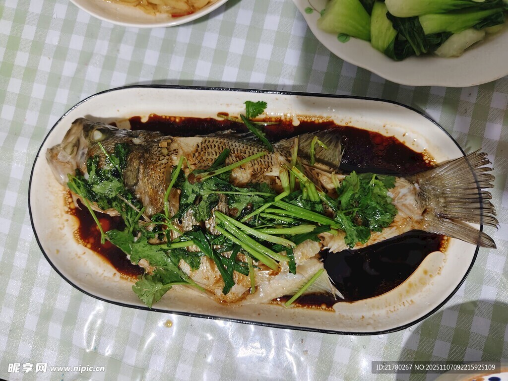 清蒸鲈鱼