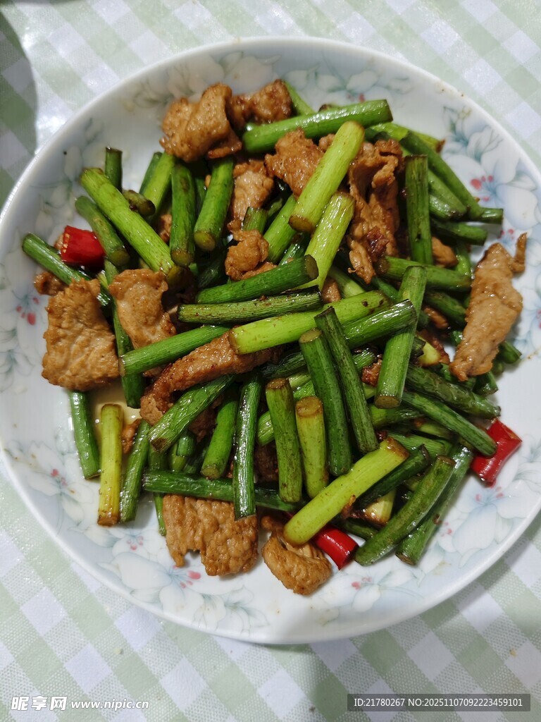 蒜苔炒肉