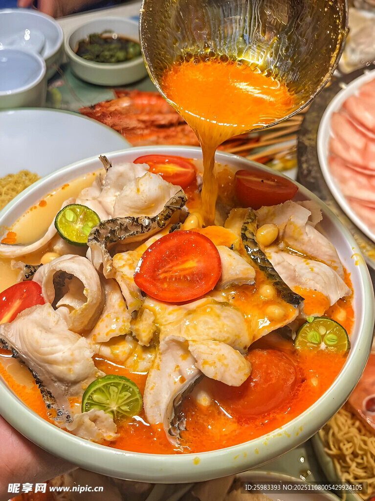 酸辣鱼片火锅