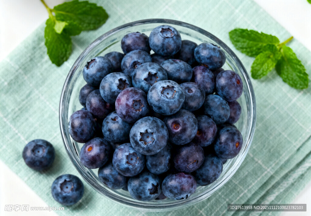 碗中的蓝莓
