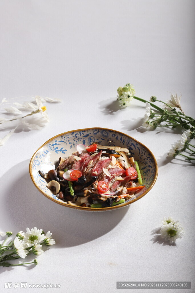 菌菇牛肉饭