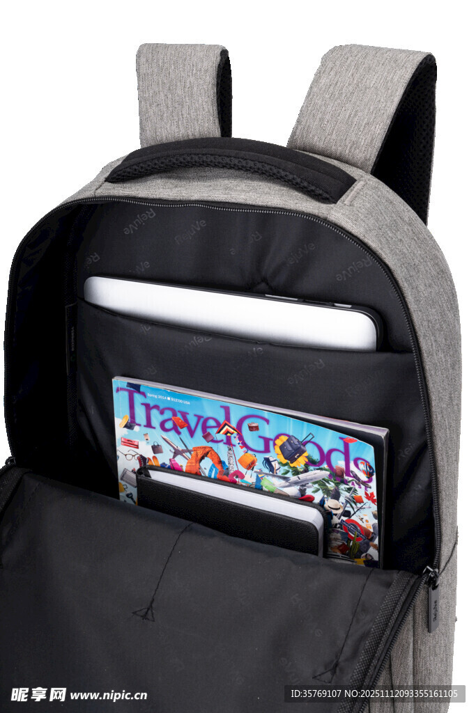 背包内部放置平板电脑场景