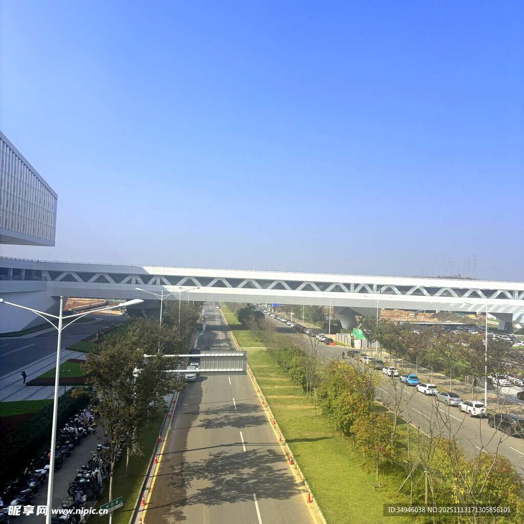 城市高架桥及周边景观