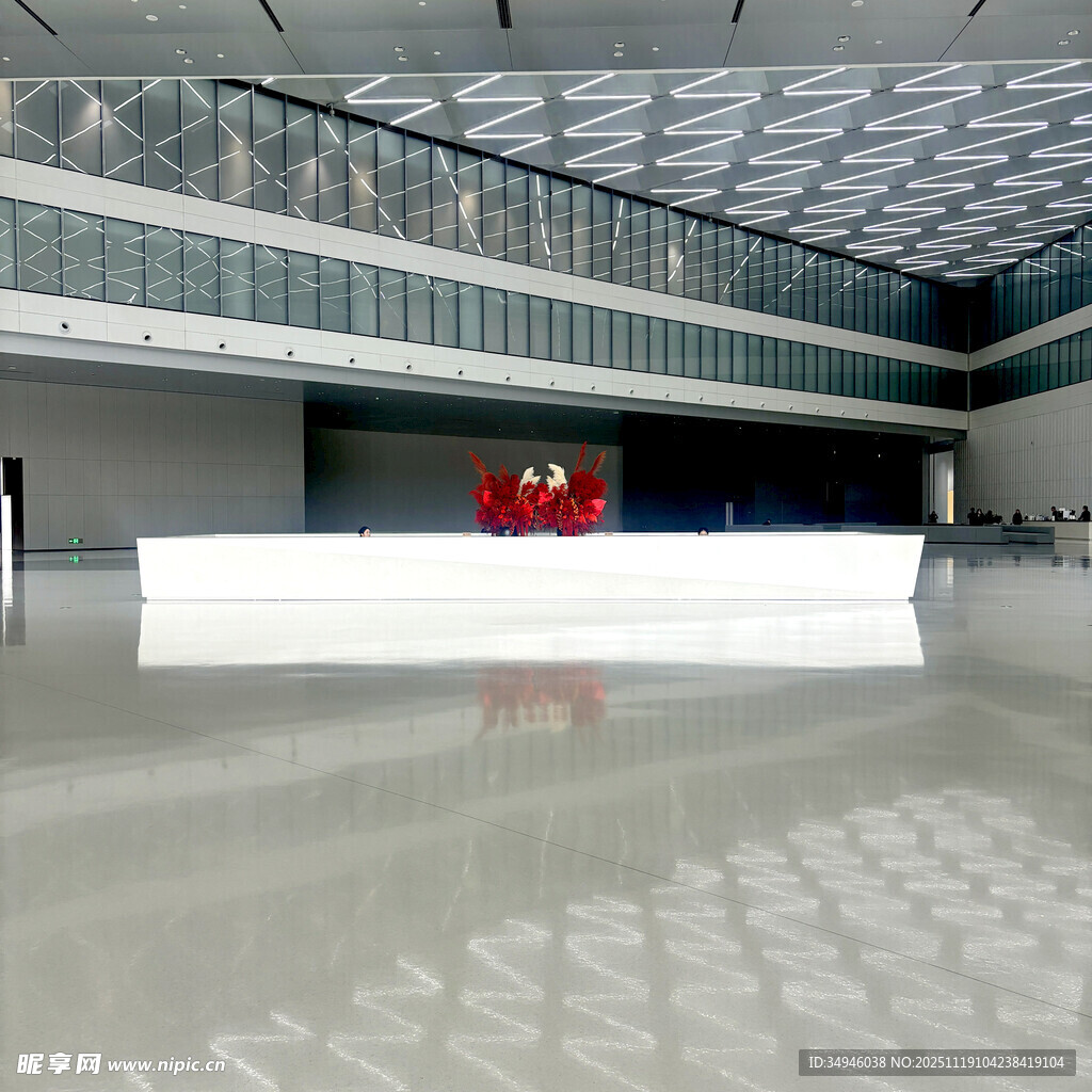 现代建筑大厅内景