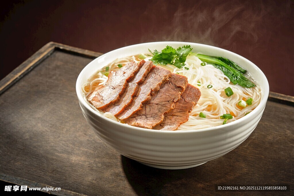 清汤牛肉米线