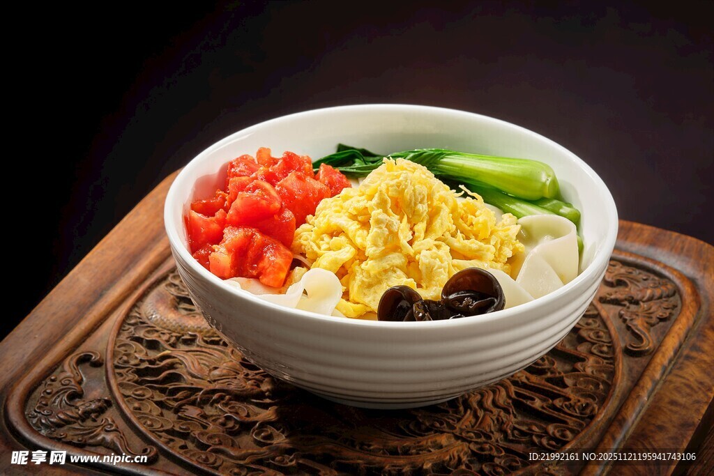 西红柿鸡蛋干拌面