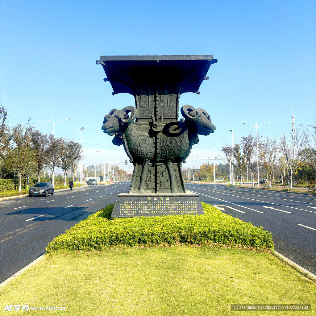 城市路口青铜风格雕塑