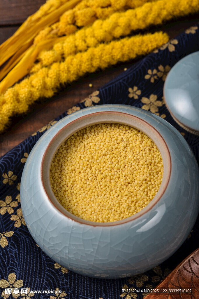 小米 谷物