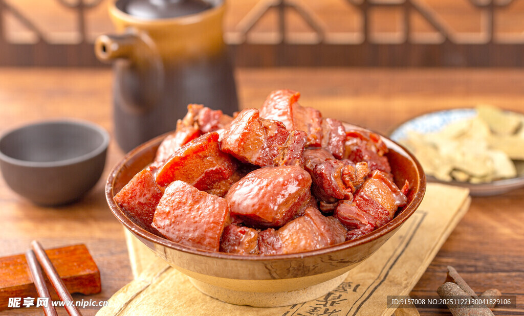 美味诱人的红烧排骨