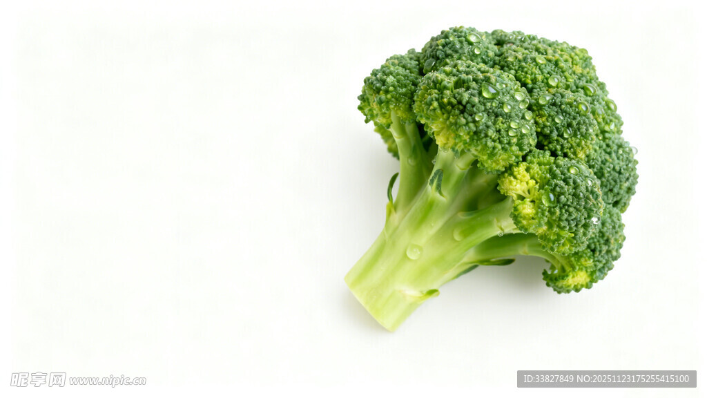 一颗新鲜的西兰花